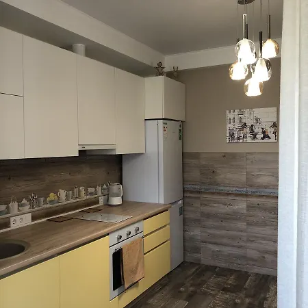 Kvartira-mechta! Spal'nia I Studiia Apartment